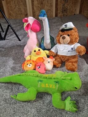 Plush Toy Lot Of 8 Plushies